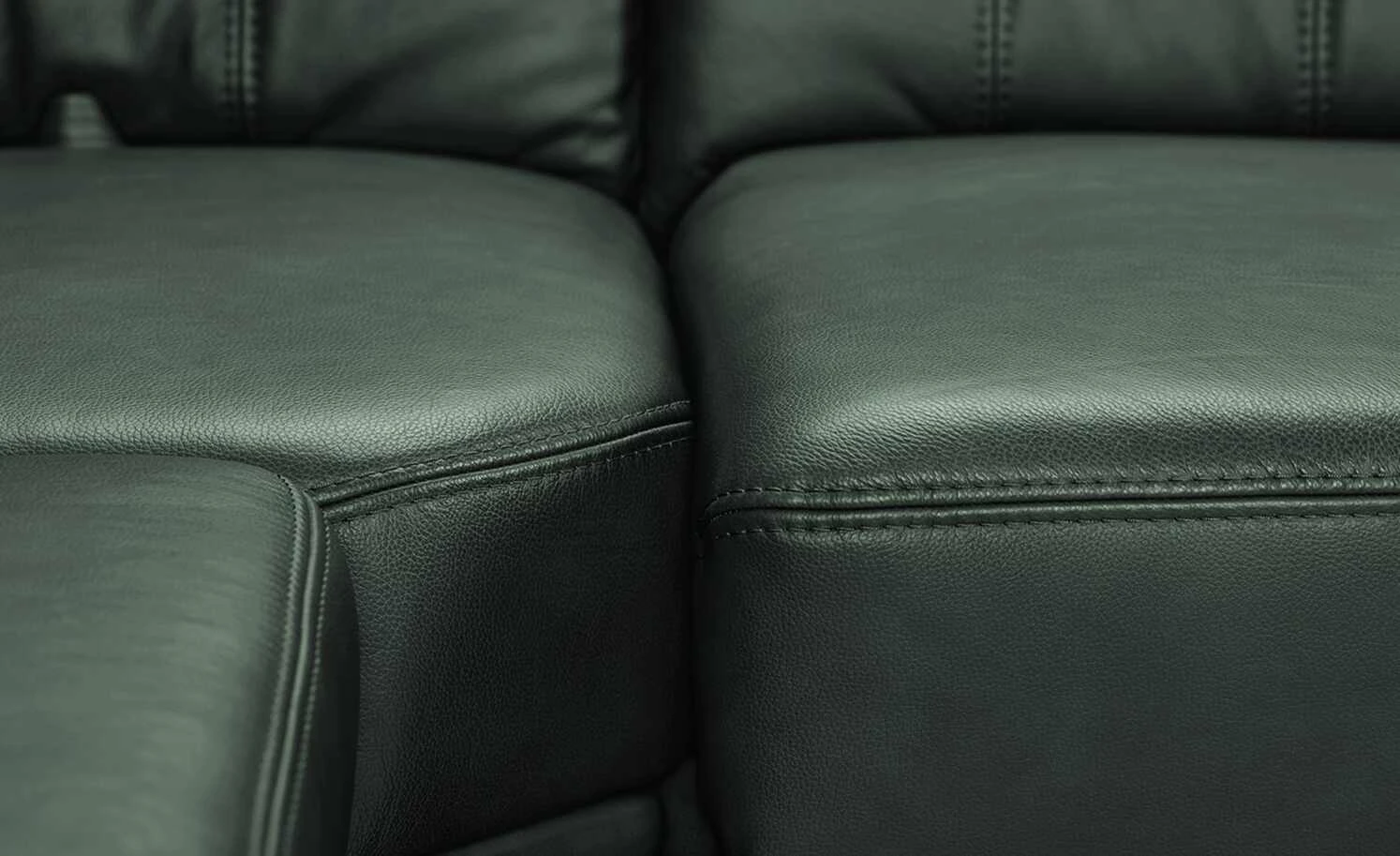 Polstermöbel Oelsa Komfort-Ecksofa aus Leder Andorra | Forest (Dunkelgrün) links Erweiterte Funktion 11 Polstermöbel Oelsa Komfort-Ecksofa aus Leder Andorra | Forest (Dunkelgrün) links Erweiterte Funktion – Bild 9